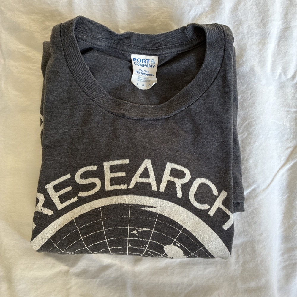 Research Flat Earth T-shirt Men's Large Long Sleeve Gray - Picture 11 of 12